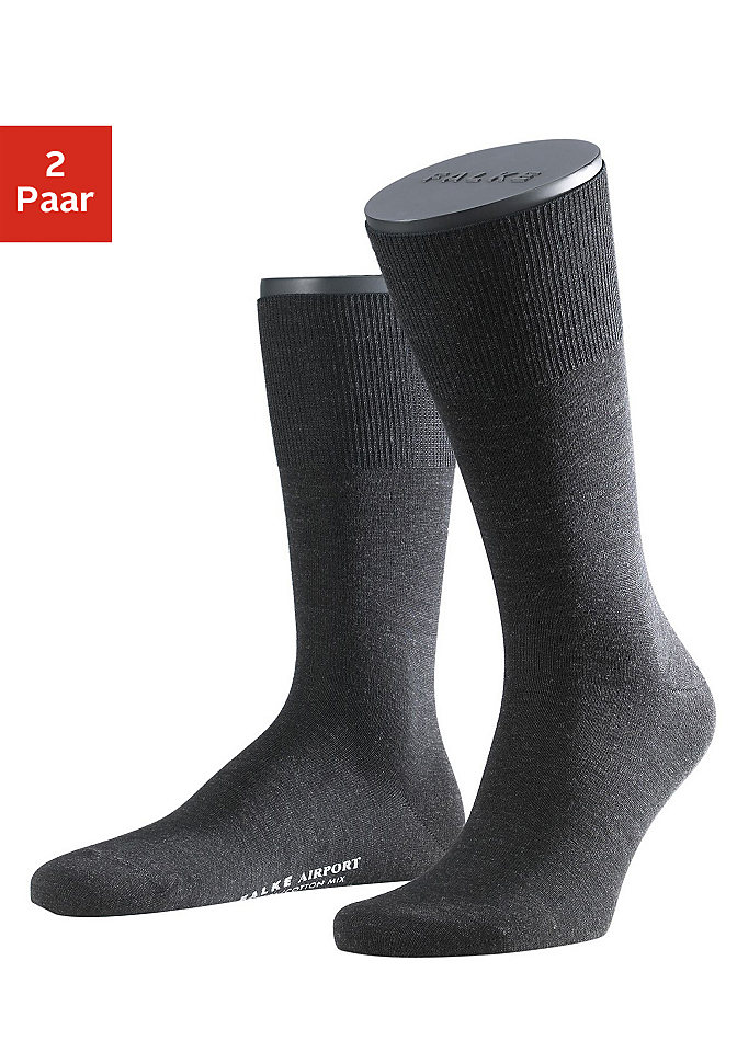 Носки от Falke, «Airport» (2 пары) Otto Носки от Falke, «Airport» (2 пары) OttoЧулки и носки<br>Носки отличного качества от Falke. Классический, элегантный фасон – идеальное решение на каждый день. Внутри хлопок, снаружи мериносовая шерсть для оптимальной терморегуляции. Идеальная посадка по стопе благодаря удобной, эластичной окантовке. Кружево ручной работы не стесняет движения. Долговечность достигается благодаря вставкам из более прочного материала. Носки из хлопкового материала с долей мериносовой шерсти удовлетворят запросы даже самых взыскательных покупателей. Благодаря инновационным технологиям производства волокна хлопка стягиваются на внутреннюю сторону, а волокна мериносовой шерсти, обладающие отличными терморегулирующими свойствами, оказываются снаружи. Тонкие волокна эластана обеспечат идеальную посадку по стопе. Недавящий носок благодаря шву ручной работы. Долговечность достигается благодаря вставкам из более прочного материала. Лёгкий уход. FALKE производит текстильные аксессуары, которые отличаются высоким качеством и обладают индивидуальным стилем, а также стремится удовлетворить запросы даже самых взыскательных клиентов. Товар марки FALKE отличается отличным качеством, индивидуальным дизайном и непревзойдённой функциональностью. Из 60 % стриженой шерсти, 23 % хлопка, 15 % полиамида, 2 % эластана (LYCRA®).<br><br>Size DE: 43<br>Colour: серый<br>Gender: Мужской<br>Age: Взрослый<br>Material: Верх: 60% стриженная шерсть / 23% хлопок / 15% полиамид / 2% эластан