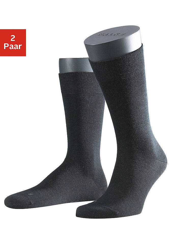 Мужские носки от Falke, «Berlin» (2 пары) Otto Мужские носки от Falke, «Berlin» (2 пары) OttoЧулки и носки<br>В комплекте из 2 штук. Мягкий хлопок внутри и мериносовая шерсть снаружи обеспечивают оптимальную терморегуляцию и приятное чувство комфорта. Без врезающейся резинки. Уплотнённый материал в области пятки и носка. Недавящий носок благодаря шву ручной работы. 60 % стриженой шерсти, 23 % хлопка, 15 % полиамида, 2 % эластана. Носки длиной выше щиколотки.<br><br>Size DE: 47<br>Colour: черный<br>Gender: Мужской<br>Age: Взрослый<br>Material: Верх: 60% стриженная шерсть / 23% хлопок / 15% полиамид / 2% эластан