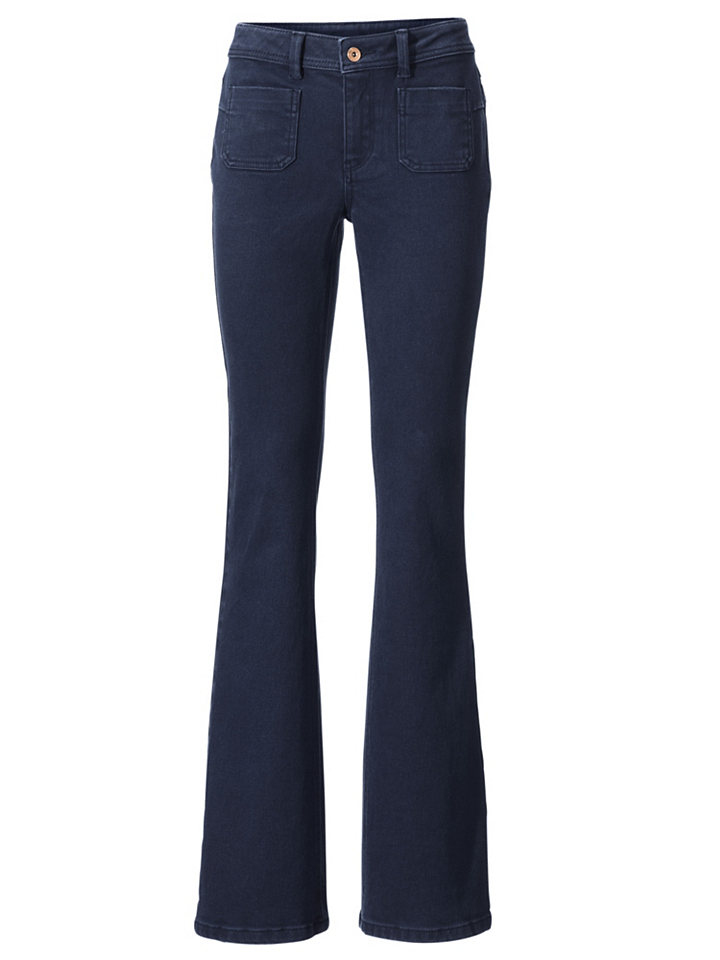 Джинсы Otto Джинсы OttoПокрой Bootcut<br>Джинсы-клеш - незаменимый элемент гардероба продвинутой модницы! Потертая расцветка и декоративные протертости придают брюкам трендовый вид, искусно подчеркивая их непринужденность, а расклешенный крой привносит в образ женственные нотки. Оригинальная деталь: накладные карманы спереди, контрастирующие с традиционной отстрочкой и классическим поясом с петлями для ремня. Благодаря материалу-стрейч брюки отлично сидят и не сковывают движения. Джинсы-клеш от В.С. - стильное решение для стильного облика! Детали: накладные карманы с клапанами на пуговицах сзади, застежка-молния и пуговица. Длина брючин с внутренней стороны размера N ок. 85 см, размера К ок. 79 см.<br><br>Size DE: 21<br>Colour: синий<br>Gender: Женский<br>Age: Взрослый<br>Material: Верх: 98% хлопок / 2% эластан